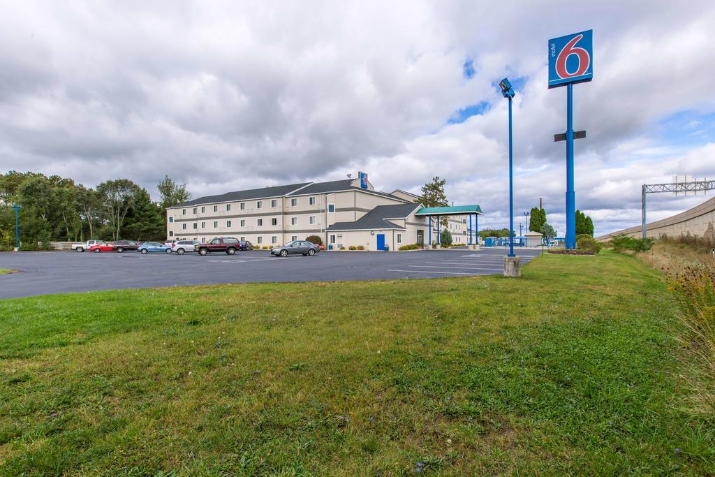 Motel 6-Baraboo, Wi - Lake Delton-Wisconsin Dells Exterior photo