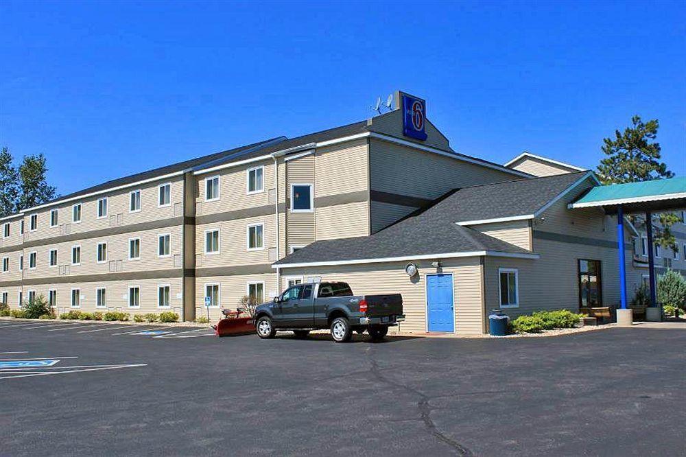 Motel 6-Baraboo, Wi - Lake Delton-Wisconsin Dells Exterior photo
